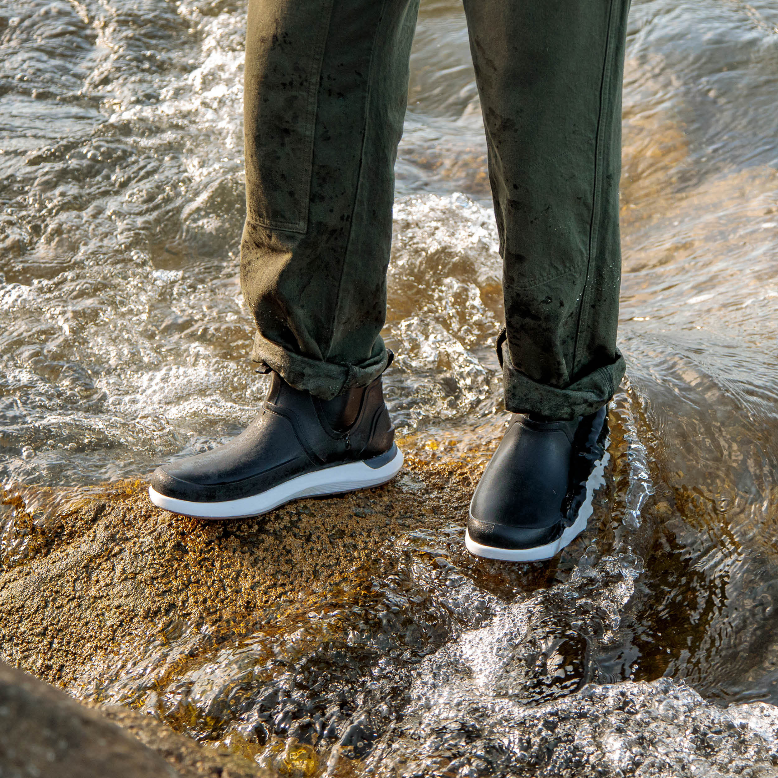 Swellsole Scallywag - Black/White/Gum